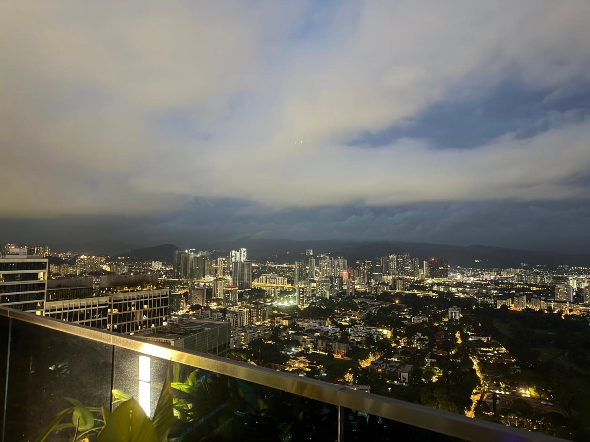 Eaton Sky Residences Klcc Apartment Kuala Lumpur